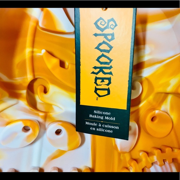 Halloween 3 JOL Pumpkins Silicone Baking Mold Orange White Marble - Picture 6 of 7